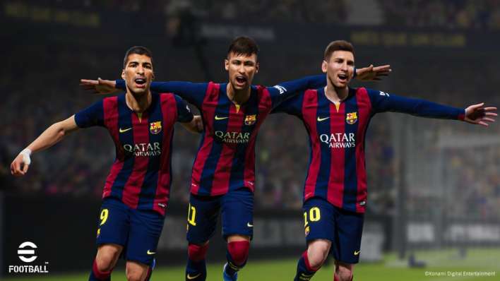 مقارنة eFootball 2025 ضد EA Sports FC 25