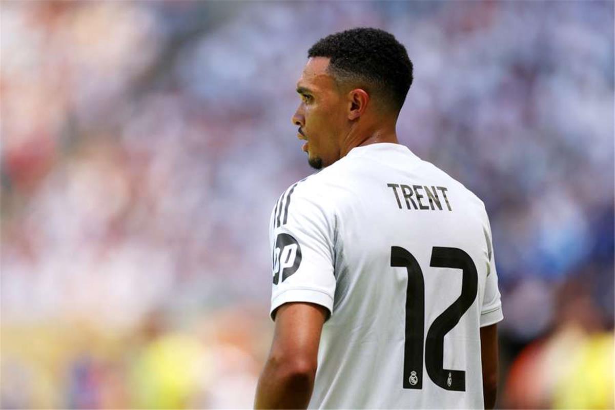أرنولد: ريال مدريد ناد مختلف.. ويمكن لـ باريس هزيمتنا