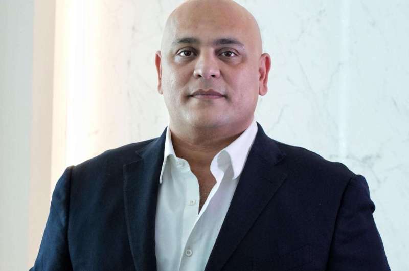 المنتج أحمد بدوي يتخذ الإجراءات القانونية ضد مروجو الأخبار الكاذبة عنه