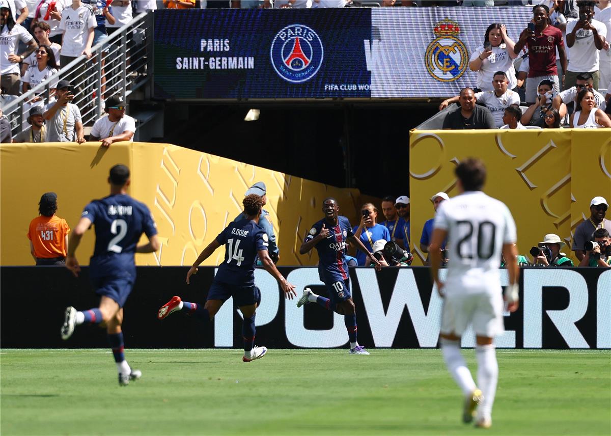 فيديو | فابيان رويز يسجل هدف باريس سان جيرمان الثالث أمام ريال مدريد