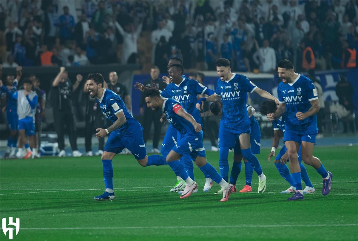 “إحراج لـ الاتحاد”.. الهلال مُهدد بعقوبات صارمة حال انسحابه من السوبر السعودي