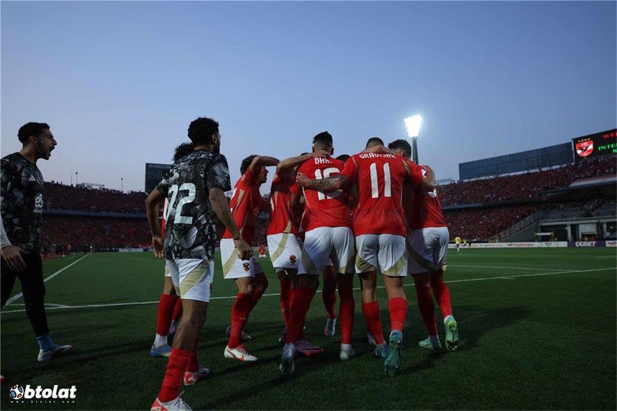 لاعب الأهلي يغيب عن مران الفريق