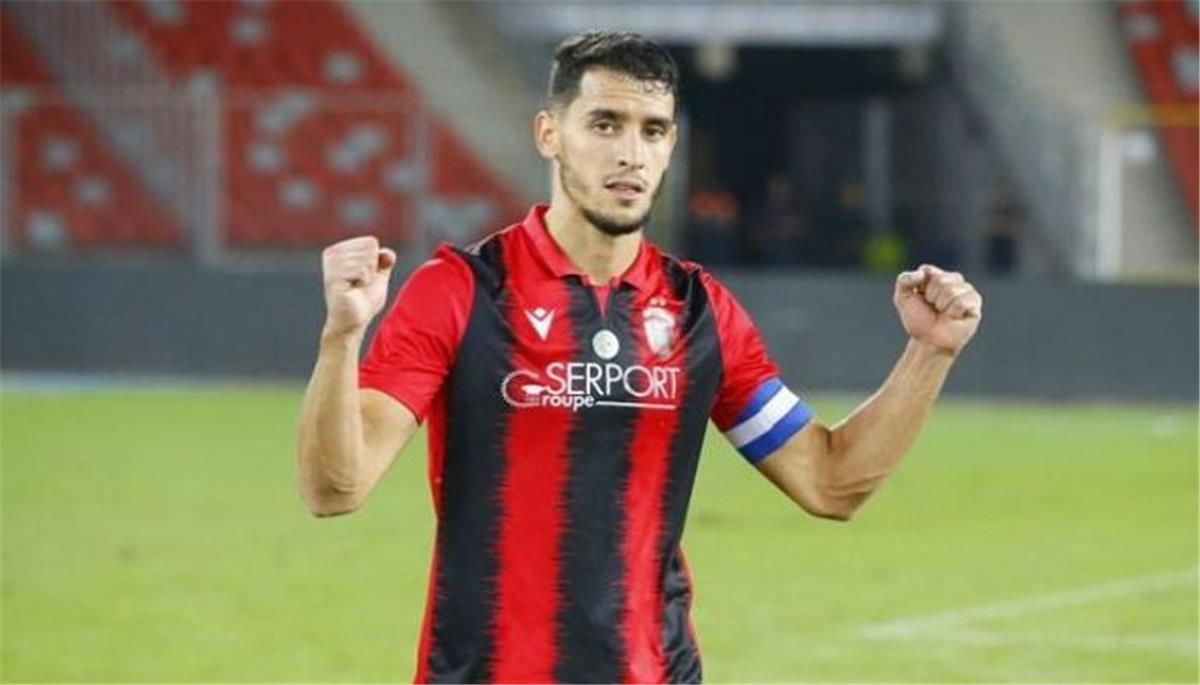 خاص | هدف الأهلي والزمالك.. تطورات جديدة بشأن مستقبل زين الدين بلعيد
