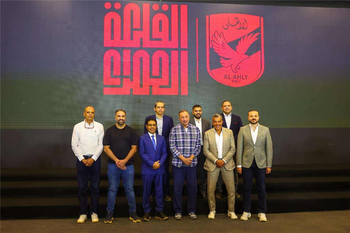 “إنجاز 33%”.. تفاصيل زيارة الخطيب ومجلس الأهلي الاستاد الجديد