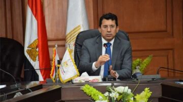 أشرف صبحي يوضح حقيقة خصخصة الأهلي والزمالك.. ويصرح: السوبر قد يُقام في مصر