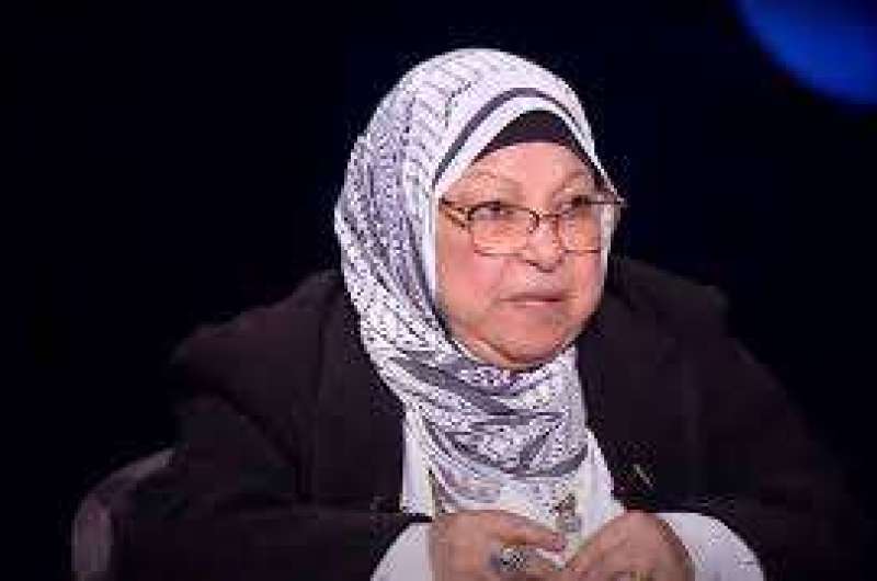 بعد فتوى “الحشيش”.. جامعة الأزهر تقرر إحالة سعاد صالح للتحقيق