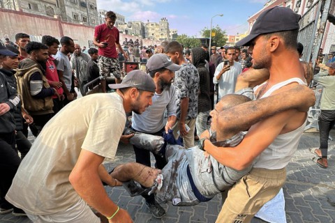 مجازر جديدة.. 45 شهيدًا بينهم أطفال ونساء وجوعى بغارات إسرائيلية عنيفة وإطلاق نار في مناطق متفرقة بقطاع غزة