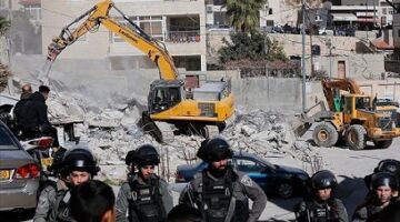 الجيش الإسرائيلي يهدم منزلين فلسطينيين ومتجرا بالضفة الغربية