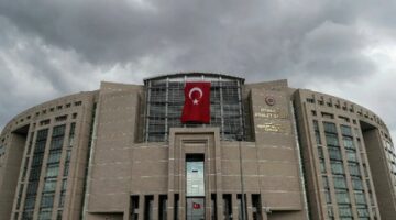 فرنسا تعرب عن “قلق عميق” بعد توقيف رؤساء بلديات في تركيا