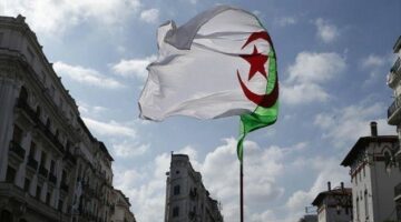محكمة جزائرية تخفف أحكاما بحق ثلاث شخصيات طمحت للترشح للرئاسة عام 2024