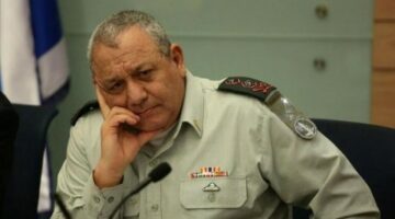 رئيس الأركان الإسرائيلي الأسبق يدعو نتنياهو للتخلي عن عناده وإبرام صفقة بشكل فوري مع “حماس” لإنهاء الحرب وتبادل الأسرى