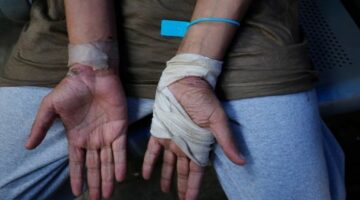لاهاي.. تسليم الجنائية الدولية ملفات بشأن انتهاكات إسرائيل بحق الأسرى
