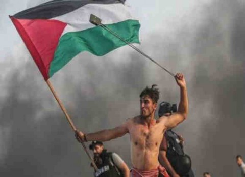 “الغارديان”: 60 نائبا من حزب العمال يطالبون وزير الخارجية البريطاني بالاعتراف الفوري بفلسطين