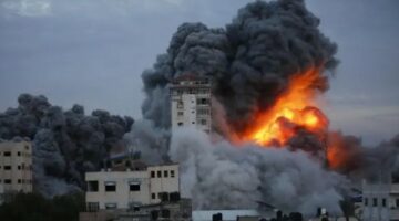 الجيش الإسرائيلي يشن غارات وأحزمة نارية في شمال غزة.. وعائلات الأسرى الإسرائيليين يطالبون بإنهاء الحرب وإتمام صفقة تبادل