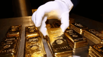 ✓ ذهب في الأحذية.. محاولة تهريب فاشلة من إسبانيا إلى المغرب