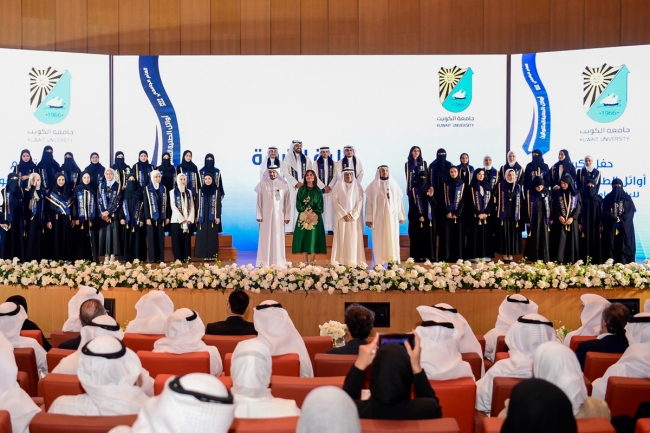 الجلال: تكريم متفوقي الجامعة حافز لمواصلة التميز