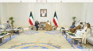 ولي العهد يستقبل نائب رئيس «مؤسسة الملك»