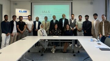 كلية القانون العالمية اختتمت برنامجها الصيفي بالتعاون مع «إسيكس» البريطانية