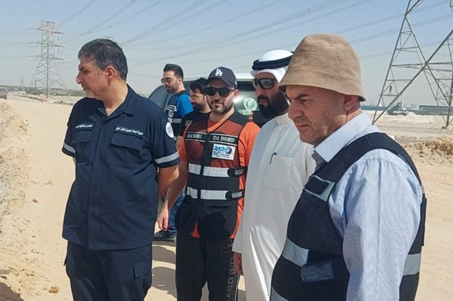 العصيمي يتفقّد مشروع تصريف الأمطار في «غرب عبدالله المبارك»