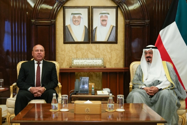 العبدالله يستقبل وزير النقل والصناعة المصري