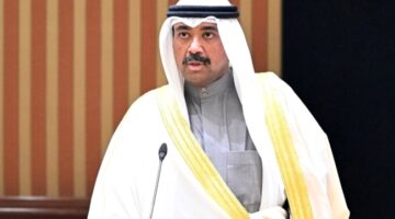 وزير الدفاع يهنئ نظيره المصري بذكرى 23 يوليو