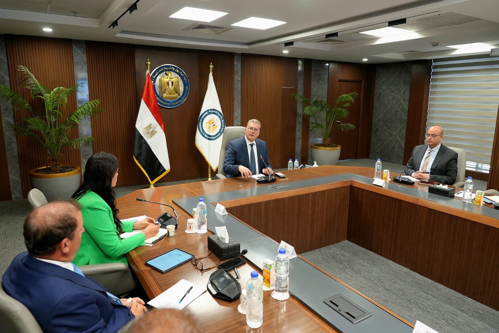 وزير البترول: مشروعات مسح جوي لتحديد الإمكانات التعدينية في مصر