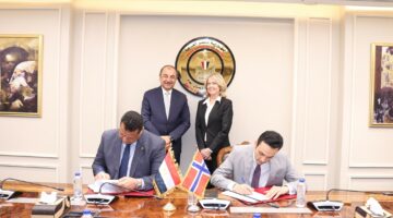 “مصر للألومنيوم” و”سكاتك” توقعان اتفاقًا لتنفيذ محطة طاقة شمسية بـ650 مليون دولار