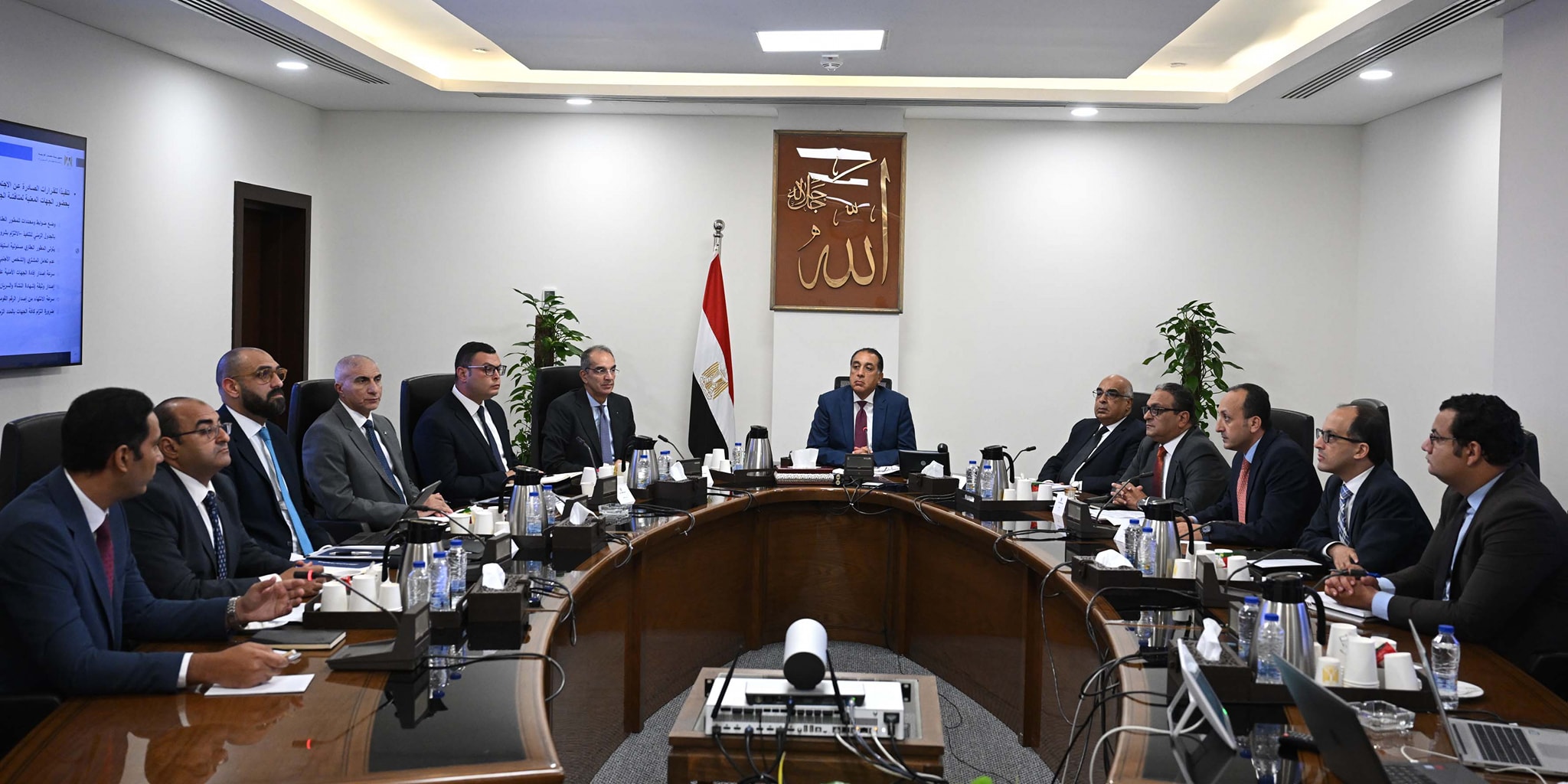 رئيس الوزراء يتابع تنفيذ مخرجات اللجنة الاستشارية للتنمية العمرانية وتصدير العقار – وطني