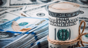 هل تفقد الأسهم الدولارية بريقها مع تراجع سعر العملة الأمريكية؟ – وطني