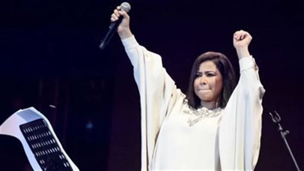 “الناس بتطلع إحساسها بالعجز عليها”.. محمد العدل يدافع عن شيرين عبدالوهاب
