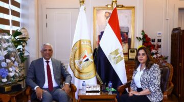وزيرة التنمية المحلية تناقش مشروعات البنية التحتية ومنظومة التصالح بالجيزة