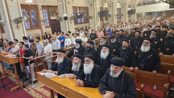 التسبحة الشهرية لشعب إيبارشية حلوان .. صور