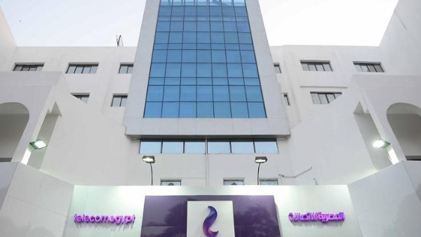 جهود مكثفة للفرق الفنية لاستعادة الخدمات