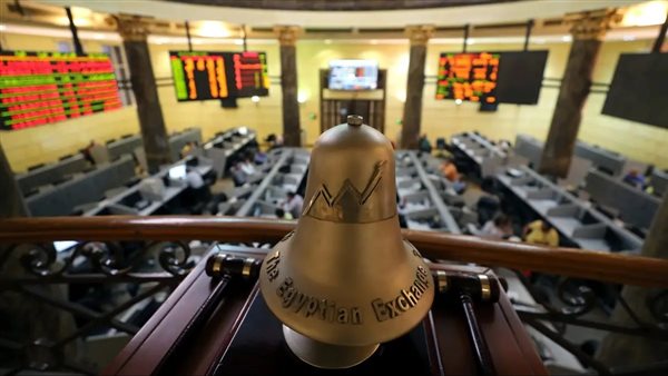 تعاملات الداخليين والمساهمين الرئيسيين والمجموعات المرتبطة بهم بالشركات المقيدة خلال جلسة 30 يونيو