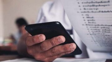تداول إجابات امتحان الرياضيات البحتة بتليجرام أثناء تواجد الطلاب بلجان الثانوية العامة