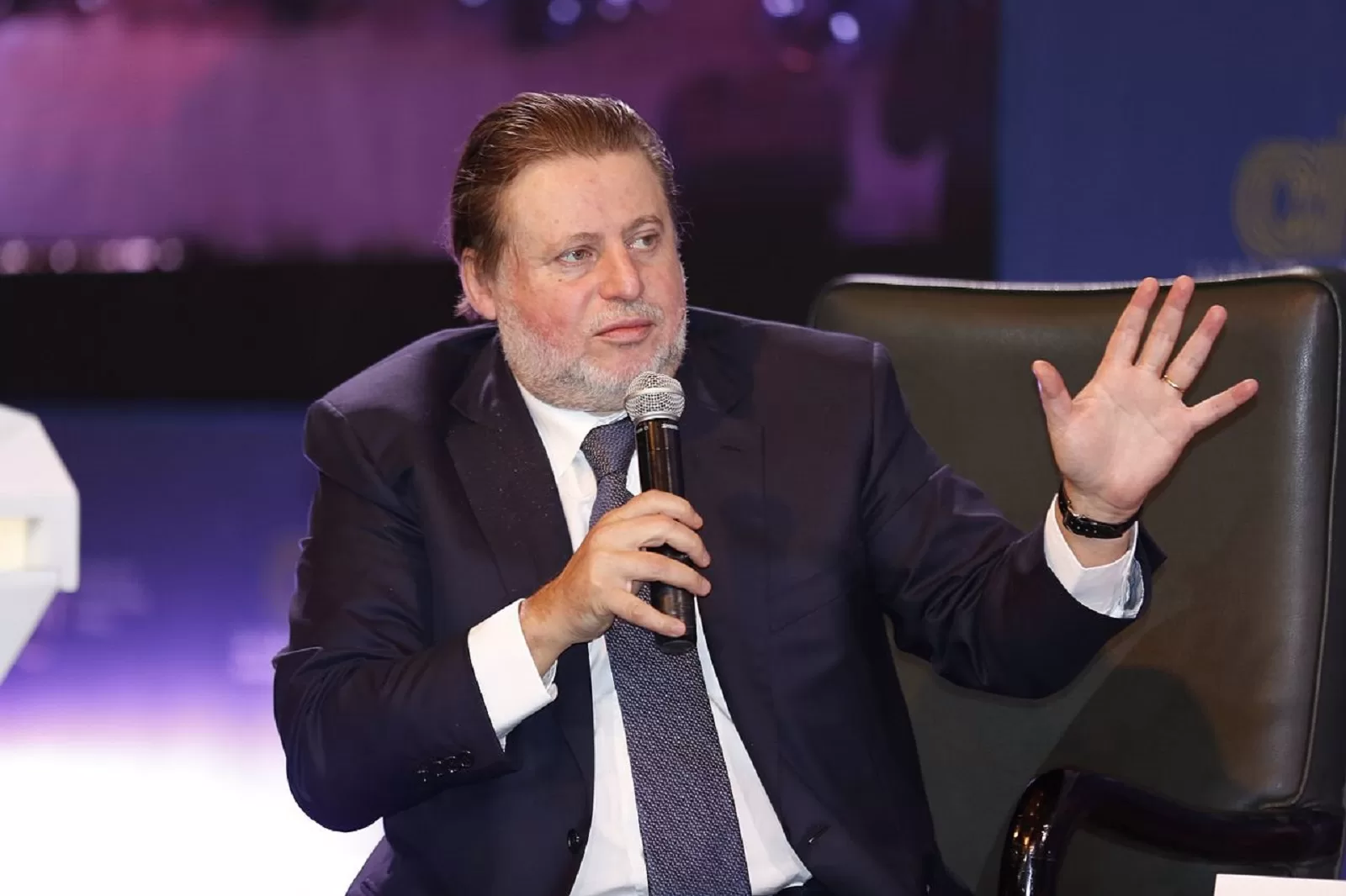 البنك المركزي: استمرار الضغوط على الاقتصاد العالمي نتيجة التوترات والحروب التجارية – وطني