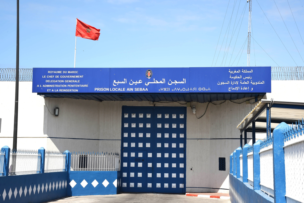 ✓ حقيقة وفاة ضابط بسجن عين السبع