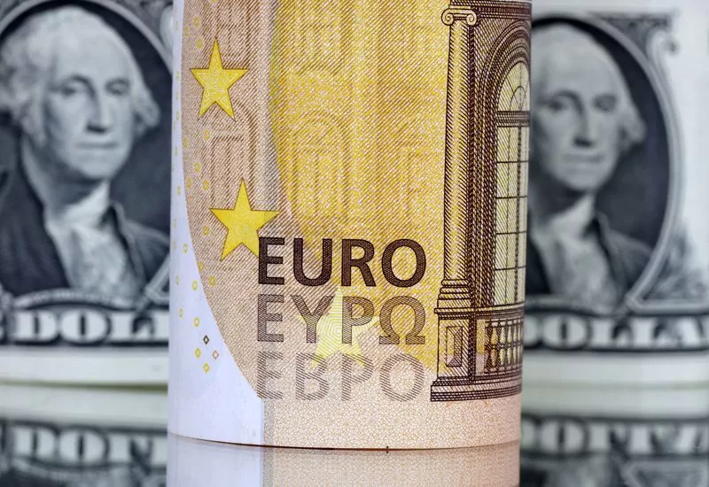 عضو بالمركزى الأوروبى: اليورو غير مستعد لمنافسة الدولار – وطني